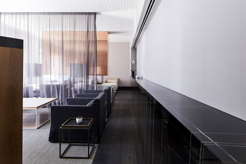 Burbury Hotel - QLD Tourism 12