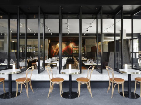 Burbury Hotel - QLD Tourism 18