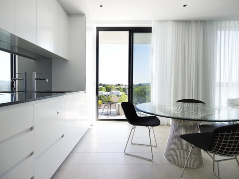 Burbury Hotel - QLD Tourism 25