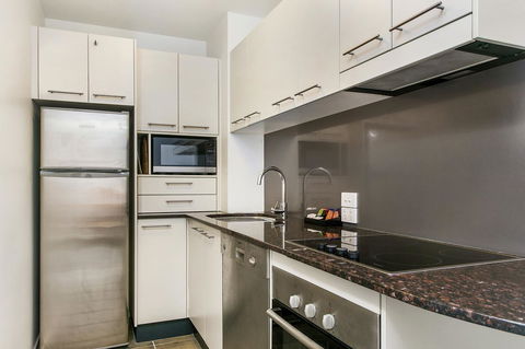 Lennox Holiday Apartments - QLD Tourism 36