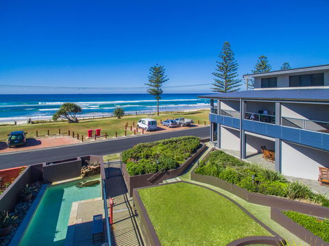Lennox Holiday Apartments - QLD Tourism 10
