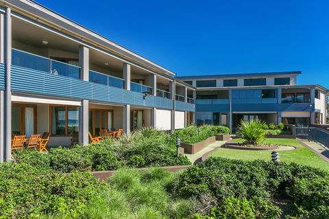 Lennox Holiday Apartments - QLD Tourism 38
