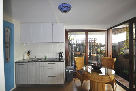Bongaree Ocean Villa - QLD Tourism 3