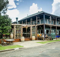 Boogie Woogie Beach House - Queensland Tourism