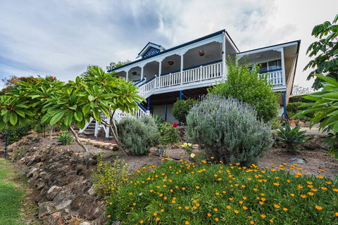 Boonah Hilltop Cottage - QLD Tourism 1
