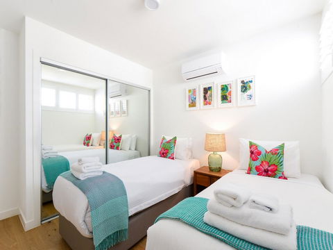 Boutique Stays - Hampton Lookout - QLD Tourism 2