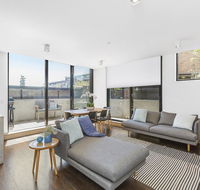 BOUTIQUE STAYS - Maybloom