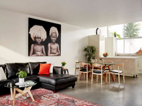 Boutique Stays - The Cassin - QLD Tourism 1