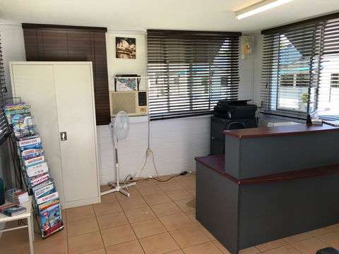Bowen Arrow Motel - Queensland Tourism 2