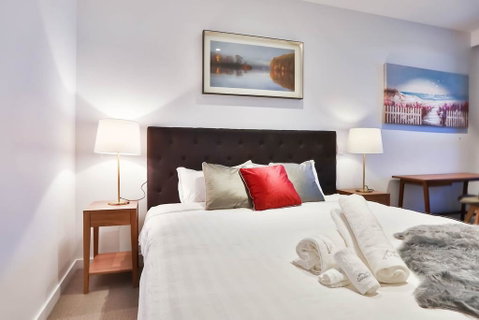 Box Hill Central Sky One Apartment - QLD Tourism 0