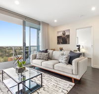 Brand New Apartment With Balcony Gym and Sauna - QLD Tourism