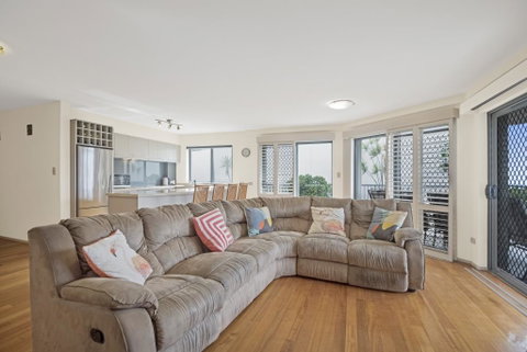 Breakwater Views Apartments - QLD Tourism 0