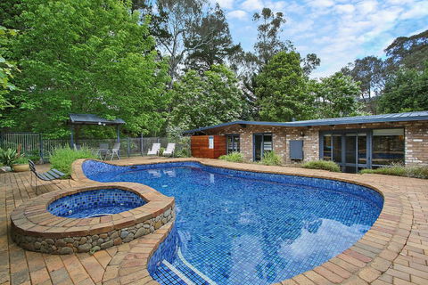 Bright River Rest - QLD Tourism 0
