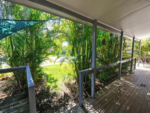Brilliant Location - QLD Tourism 1
