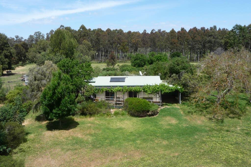 Brimin VIC Queensland Tourism