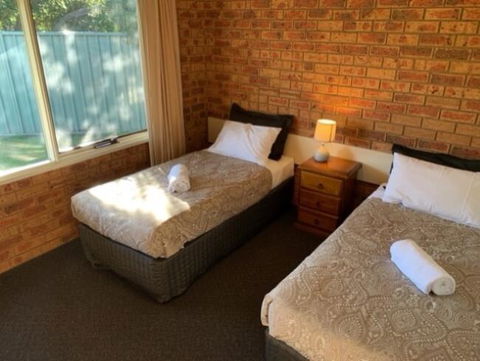 Broadford Sugarloaf Motel - QLD Tourism 1