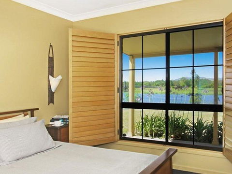 Broken View Estate - Queensland Tourism 0