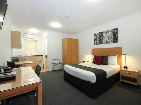 Browns Plains Motor Inn - QLD Tourism 0