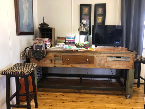 Bungalow@Tenterfield - Modern Vintage Luxury - QLD Tourism 3