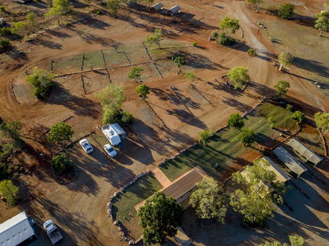 Bungle Bungle Caravan Park - Queensland Tourism 2