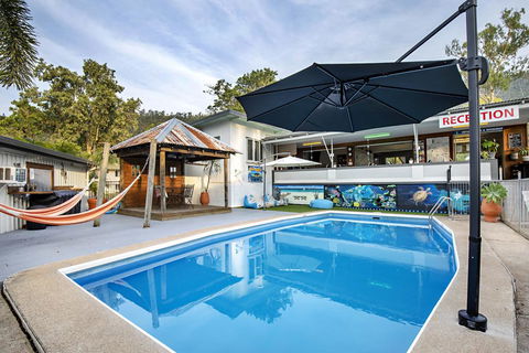 Bush Village Holiday Cabins - QLD Tourism 0