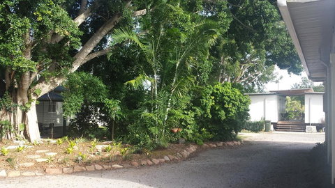 Bushchooks Travellers Village - QLD Tourism 2