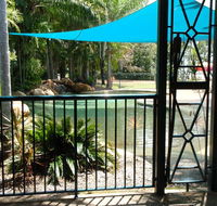 Bushland Beach Tavern - QLD Tourism