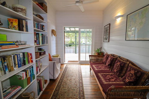 By The Beach @ Catho - Queensland Tourism 3