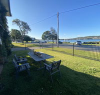 By the Lake - Lake Macquarie - QLD Tourism