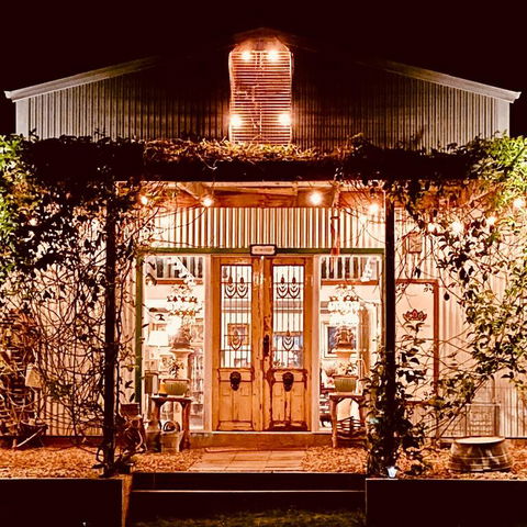 BYRON BAY'S MOD SWANKY SHED AT TOORALOO FARM STAY! - Queensland Tourism 3