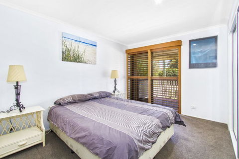 CABARITA BEACH BLISS - HOLIDAY HOME ON THE LAKE - Queensland Tourism 2