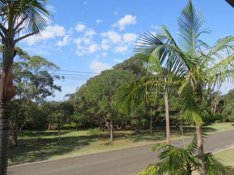 Cabenay 3 - VIEWS ACROSS THE PARK - Queensland Tourism 2