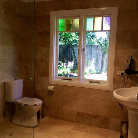 Cairnie Country Cottage - QLD Tourism 3
