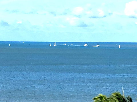 Cairns Apartment Esplanade Ocean Views - QLD Tourism 2