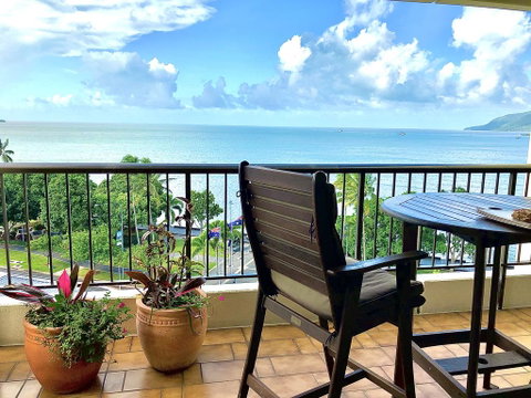 Cairns Apartment Esplanade Ocean Views - QLD Tourism 1