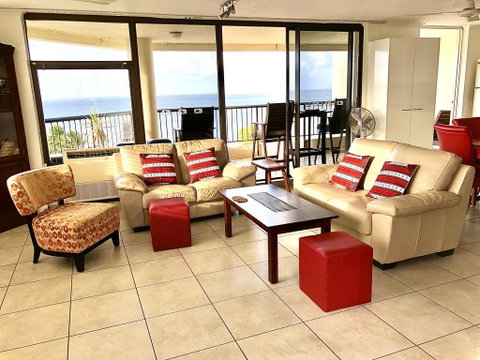 Cairns Apartment Esplanade Ocean Views - QLD Tourism 0
