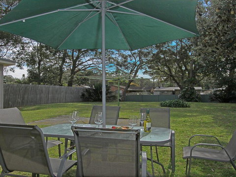 Callala Beach Cottage - Charm And Character - QLD Tourism 3