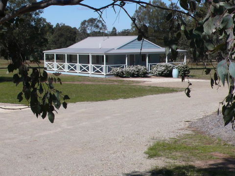 Cam Way Estate - Queensland Tourism 0