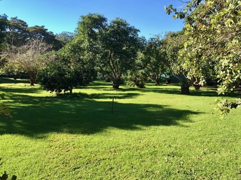 Camelot Cottages - Queensland Tourism 2