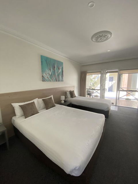 Campaspe Lodge - QLD Tourism 2
