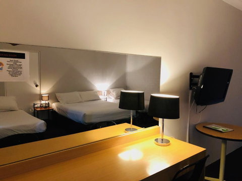 Campbelltown Colonial Motor Inn - QLD Tourism 1