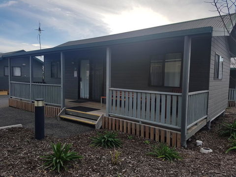 Canberra Carotel Motel - Queensland Tourism 2