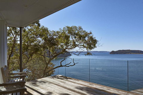 Cape Mackerel Cabin With Magic Palm Beach & Pittwater Views - QLD Tourism 1