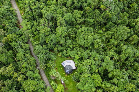 Cape Tribulation Holiday House - Queensland Tourism 2