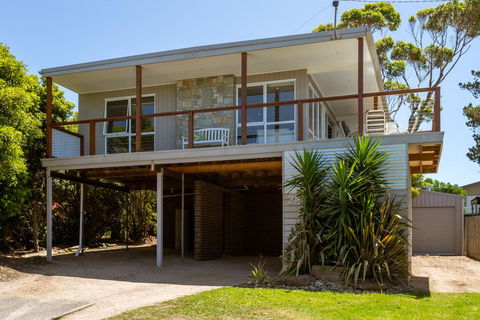 Cape Views - QLD Tourism 0