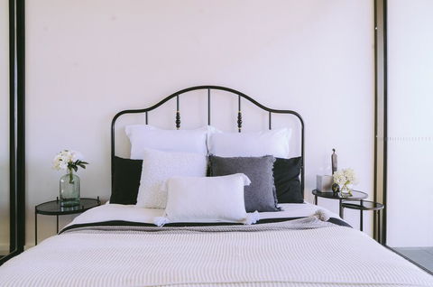 Capitol Executive Apartment On London Circuit - Queensland Tourism 0