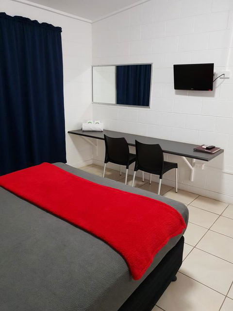Capricorn Hotel - QLD Tourism 2