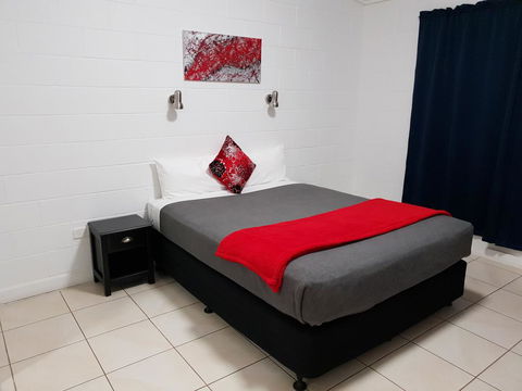 Capricorn Hotel - QLD Tourism 3