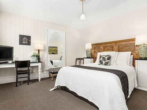 Captains Retreat Apartments And Cottages - QLD Tourism 2