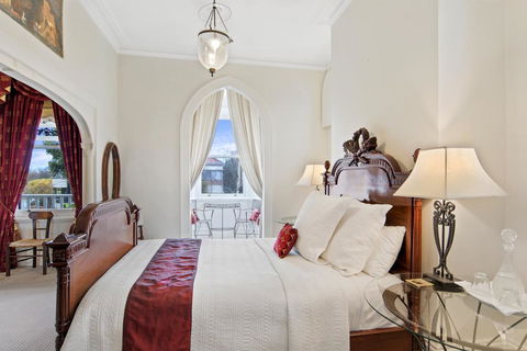 Captains Retreat Apartments And Cottages - QLD Tourism 1